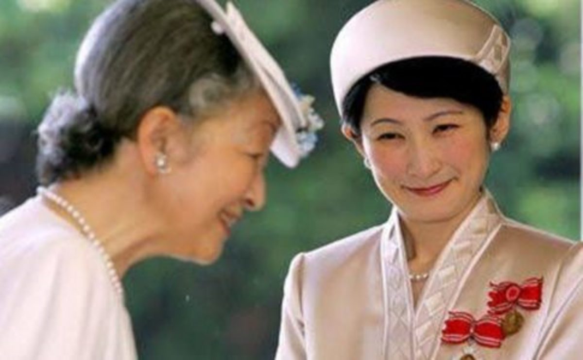 雅子さんは30点 美智子さまの 辛口通信簿 紀子さま 衣装を真似されてばかりで と同調 皇室 菊のカーテン